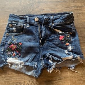 American Eagle Size 2 Jean Shorts!